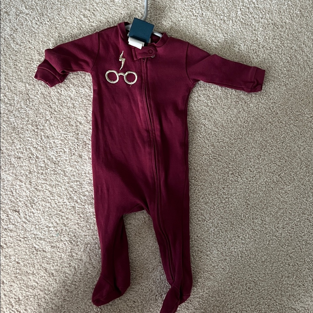 Harry Potter footie onesie zip pajama by pottery barn kids size 3-6 months